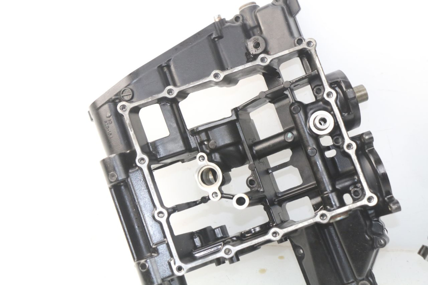 photo de CARTER BAS MOTEUR SUZUKI GSR 600 (2005 - 2012) - Photo complémentaire