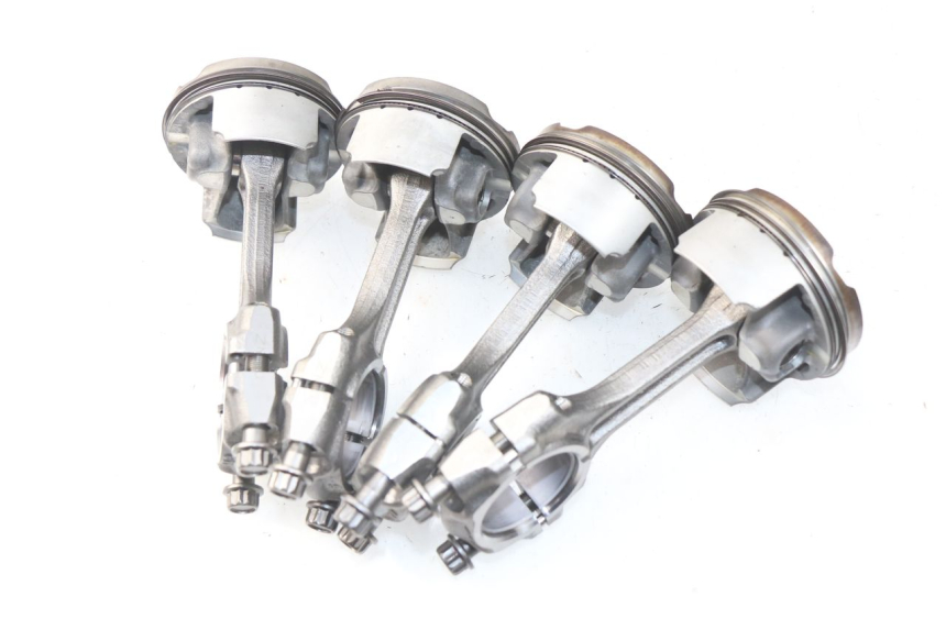 photo de CARTER BAS MOTEUR SUZUKI GSR 600 (2005 - 2012) - Autre angle de vue