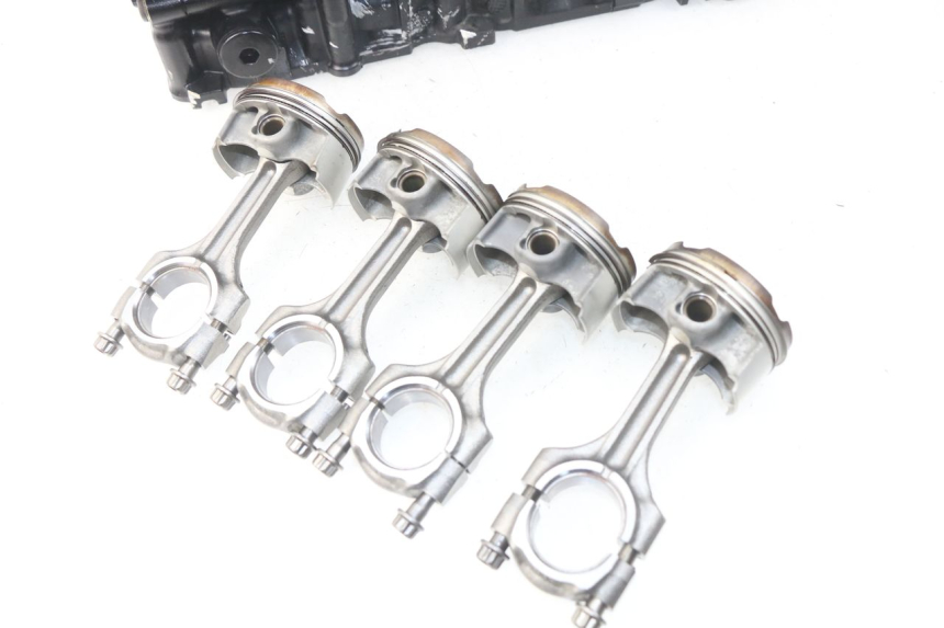 photo de CARTER BAS MOTEUR SUZUKI GSR 600 (2005 - 2012) - Vue d’ensemble