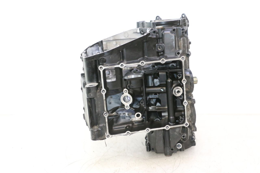 photo de CARTER BAS MOTEUR SUZUKI GSR 600 (2005 - 2012) - Zoom état d’usage