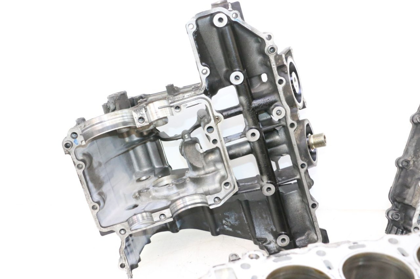 photo de CARTER BAS MOTEUR SUZUKI GSR 600 (2005 - 2012) - Vue d’ensemble