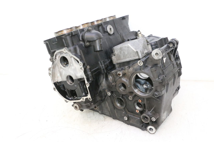 photo de CARTER BAS MOTEUR SUZUKI GSR 600 (2005 - 2012) - Gros plan technique