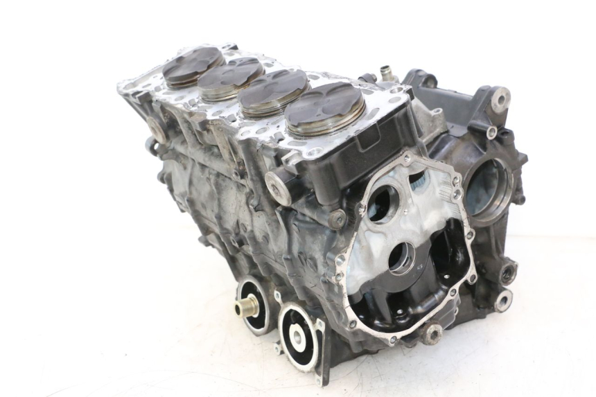 photo de CARTER BAS MOTEUR SUZUKI GSR 600 (2005 - 2012) - Vue d’ensemble