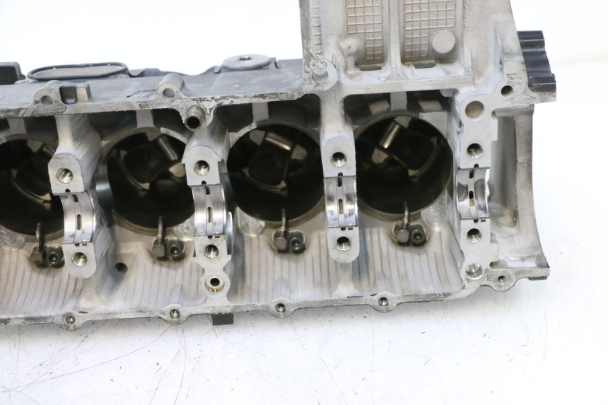 photo de CARTER BAS MOTEUR SUZUKI GSR 600 (2005 - 2012) - Pièce contrôlée