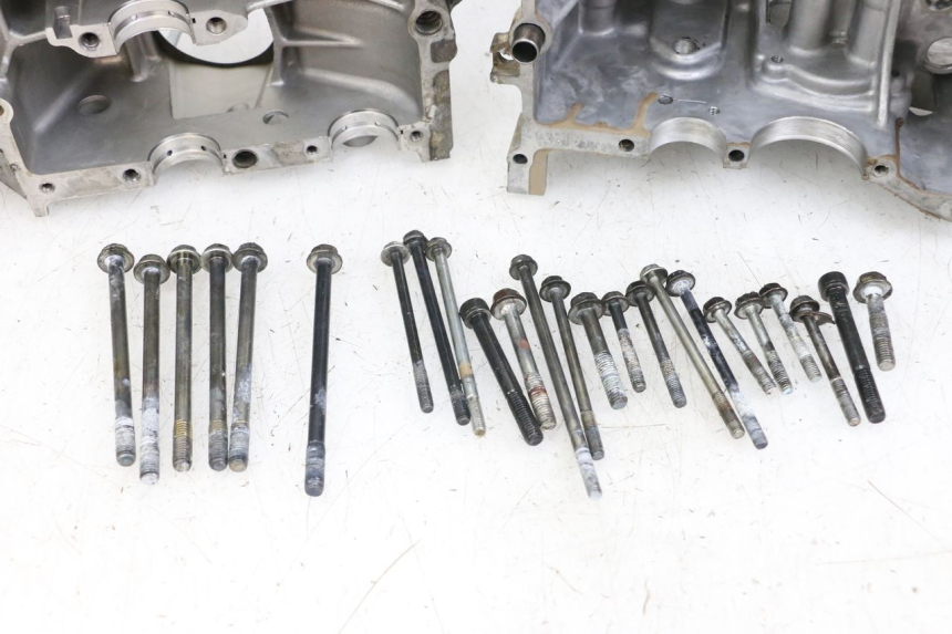 photo de CARTER BAS MOTEUR SUZUKI GSX E 250 (1982 - 1983) - Angle alternatif