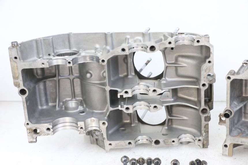 photo de CARTER BAS MOTEUR SUZUKI GSX E 250 (1982 - 1983) - Zoom qualité