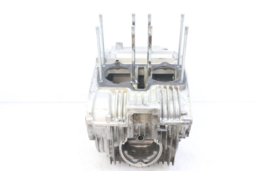 photo de CARTER BAS MOTEUR SUZUKI GSX E 250 (1982 - 1983) - Vue d’ensemble