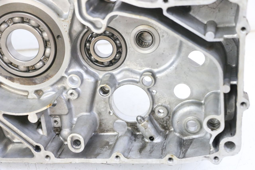 photo de CARTER BAS MOTEUR HYOSUNG GTR 125 (2006 - 2008) - Zoom composants