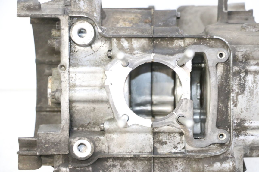 photo de CARTER BAS MOTEUR DAELIM HISTORY 125 (2001 - 2002) - Zoom qualité