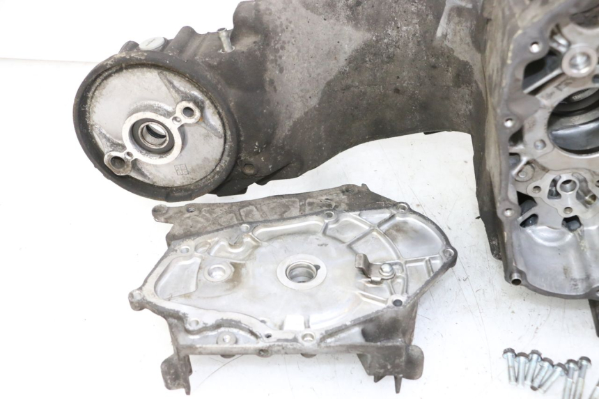 photo de CARTER BAS MOTEUR DAELIM HISTORY 125 (2001 - 2002) - Vue principale