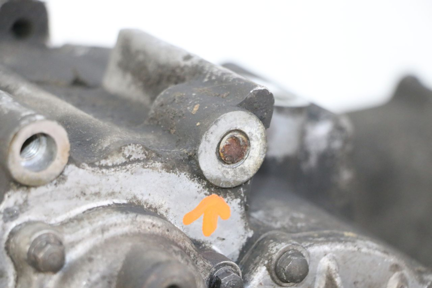 photo de CARTER BAS MOTEUR DAELIM HISTORY 125 (2001 - 2002) - Gros plan technique