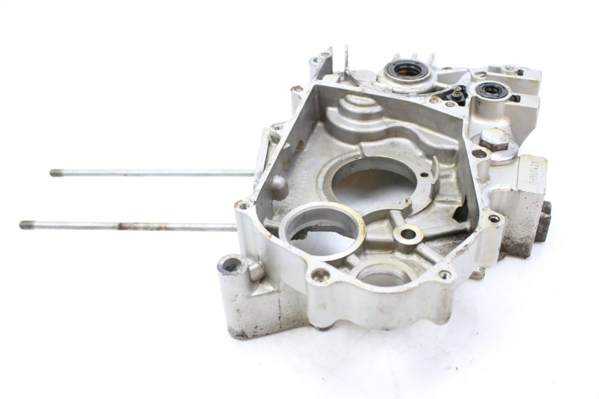 photo de CARTER BAS MOTEUR SYM HUSKY 125 (1999 - 2005) - Points de fixation