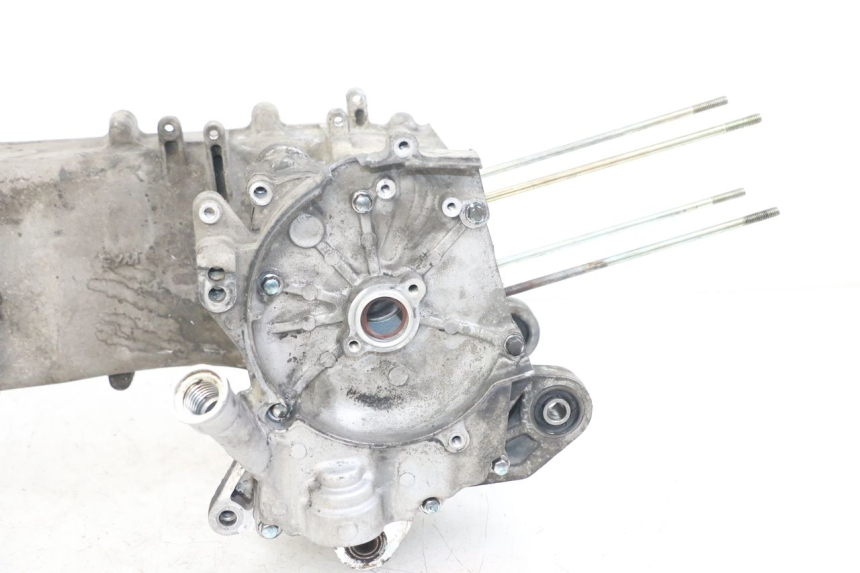 photo de CARTER BAS MOTEUR SYM JET 14 4T 50 (2018 - 2022) - État de surface