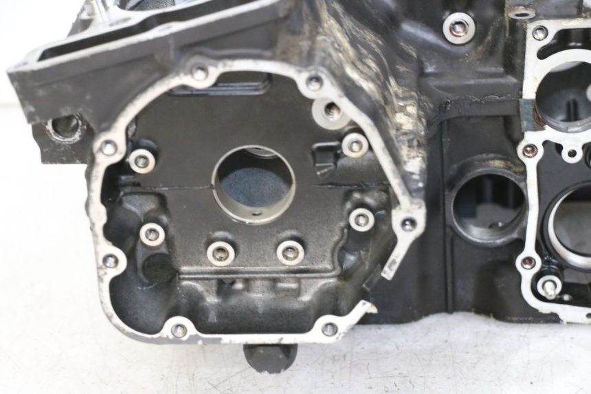 photo de CARTER BAS MOTEUR KAWASAKI GTR 1000 (1994 - 2004) - Vue d’ensemble