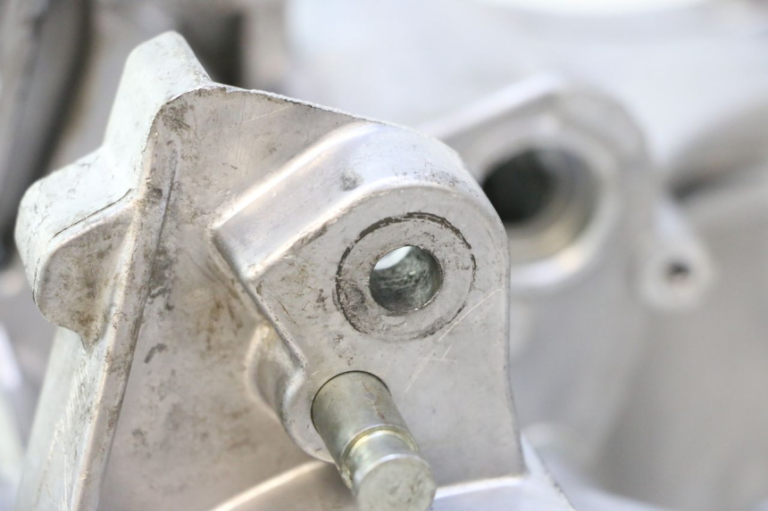 photo de CARTER BAS MOTEUR PEUGEOT KISBEE 2T 50 (2018 - 2022) - Détail de la pièce