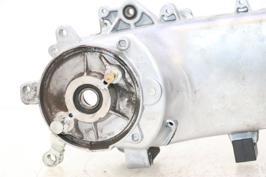photo de CARTER BAS MOTEUR PEUGEOT KISBEE 2T 50 (2018 - 2022) - Détails caractéristiques