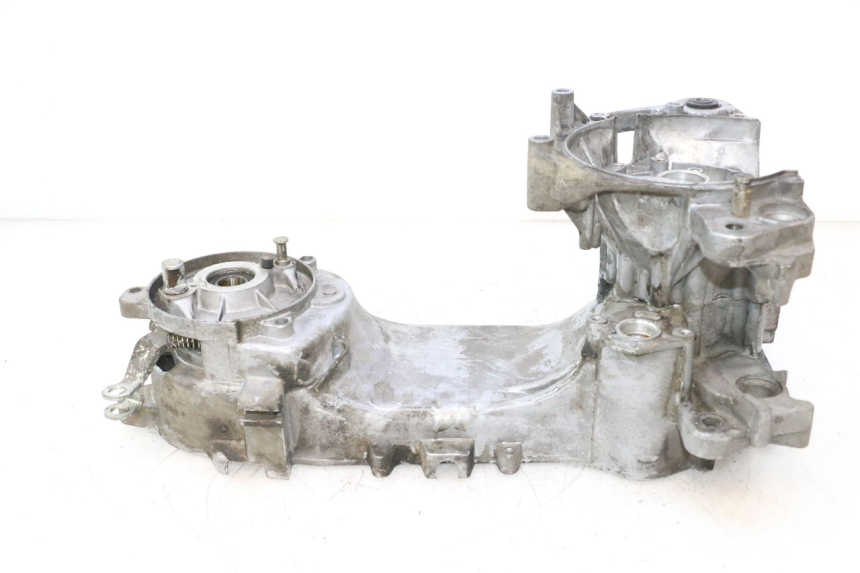 photo de CARTER BAS MOTEUR PEUGEOT KISBEE 2T 50 (2010 - 2017) - Vue d’ensemble