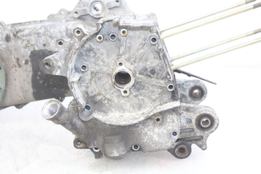 photo de CARTER BAS MOTEUR PEUGEOT KISBEE 4T 50 (2018 - 2022) - Détails caractéristiques