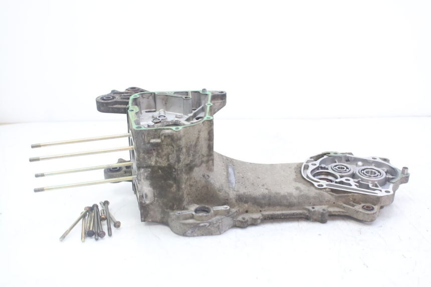 photo de CARTER BAS MOTEUR PEUGEOT KISBEE 4T 50 (2010 - 2017) - Autre angle de vue