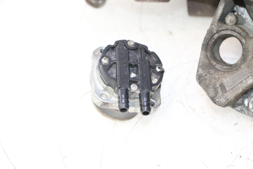 photo de CARTER BAS MOTEUR PEUGEOT LUDIX ONE 14P 50 (2004 - 2013) - Angle alternatif