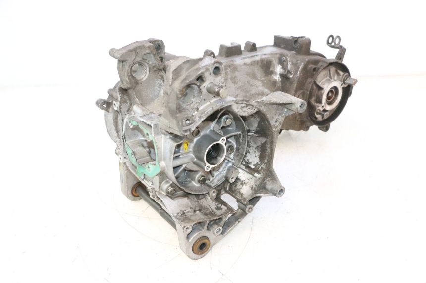 photo de CARTER BAS MOTEUR PEUGEOT LUDIX ONE 14P 50 (2004 - 2013) - Autre angle de vue