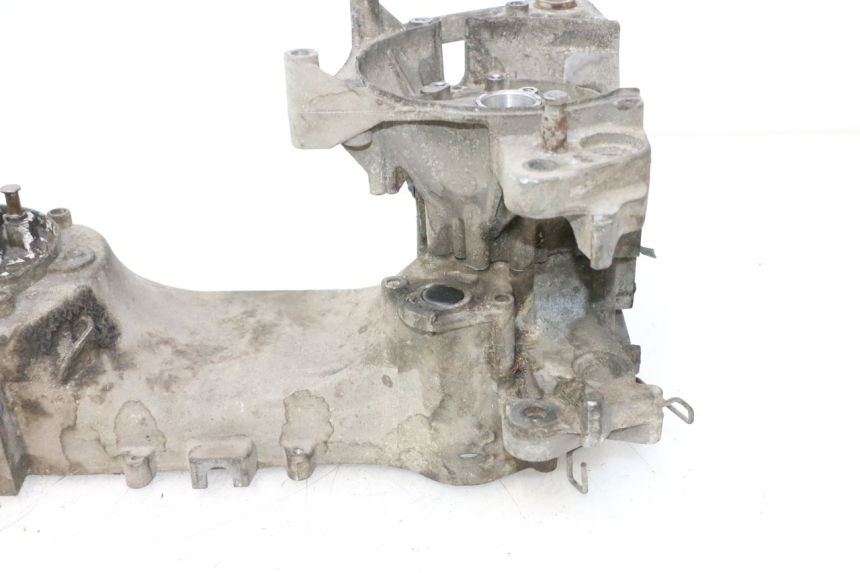 photo de CARTER BAS MOTEUR PEUGEOT LUDIX ONE 50 (2004 - 2013) - Points de fixation
