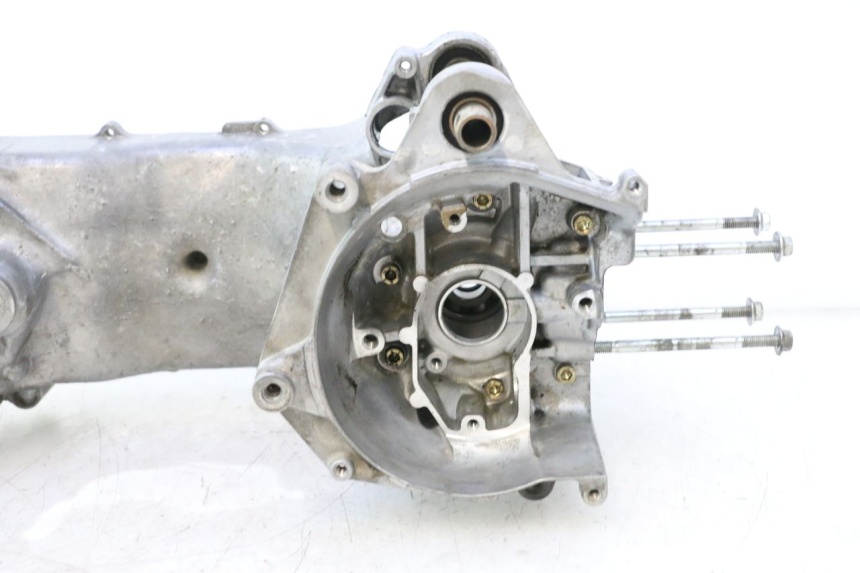 photo de CARTER BAS MOTEUR MBK MACH G AC 50 (2002 - 2014) - Gros plan technique