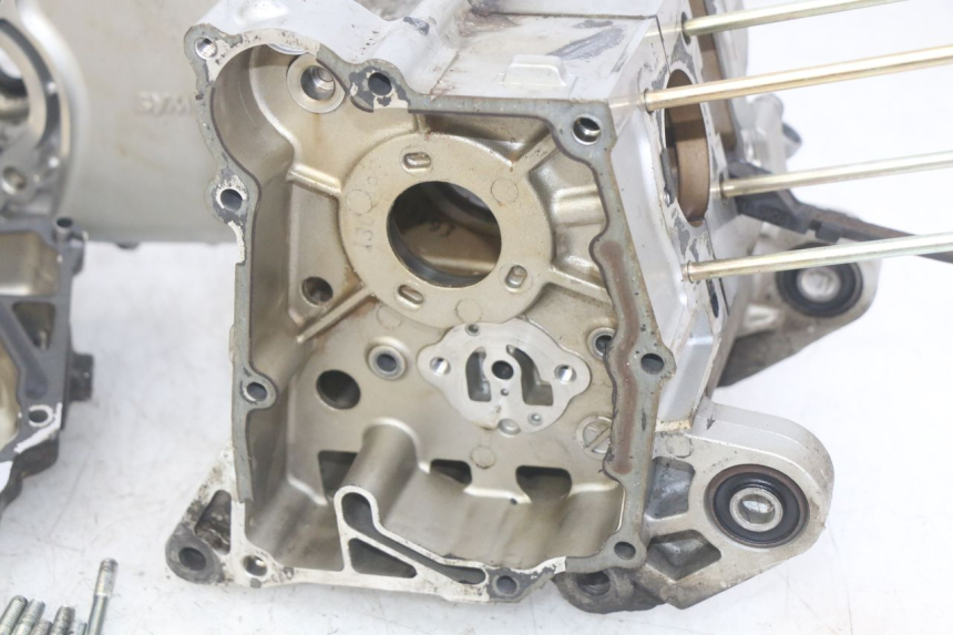 photo de CARTER BAS MOTEUR SYM MIO 50 (2011 - 2017) - Photo complémentaire