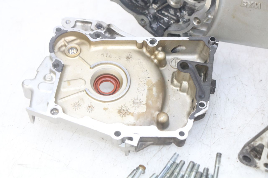 photo de CARTER BAS MOTEUR SYM MIO 50 (2011 - 2017) - Zoom qualité