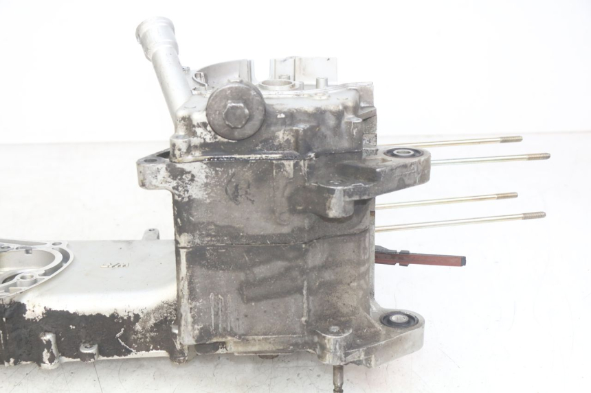 photo de CARTER BAS MOTEUR SYM MIO 50 (2011 - 2017) - Zoom état d’usage