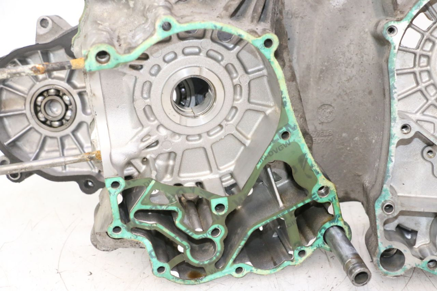photo de CARTER BAS MOTEUR PIAGGIO MP3 LT 300 (2010 - 2016) - Gros plan technique