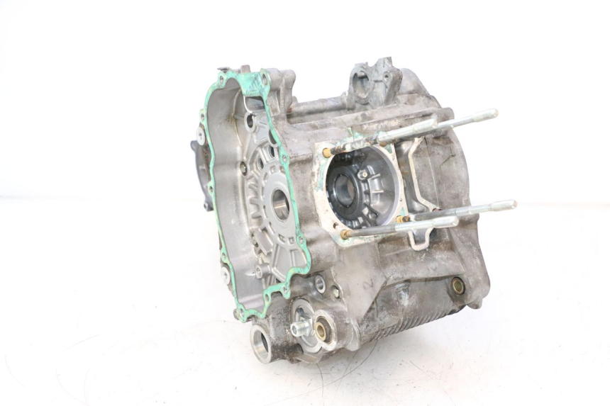 photo de CARTER BAS MOTEUR PIAGGIO MP3 LT 300 (2010 - 2016) - Points de fixation