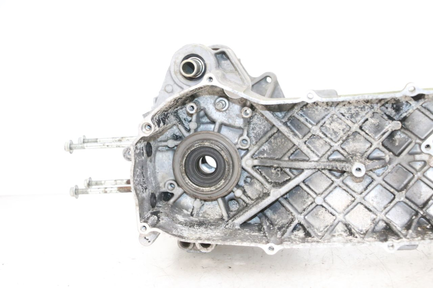 photo de CARTER BAS MOTEUR YAMAHA NEO'S NEOS 2T 50 (1998 - 2007) - Détails caractéristiques