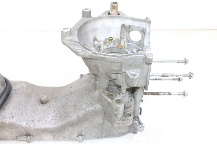 photo de CARTER BAS MOTEUR YAMAHA NEO'S NEOS 2T 50 (1998 - 2007) - Gros plan technique