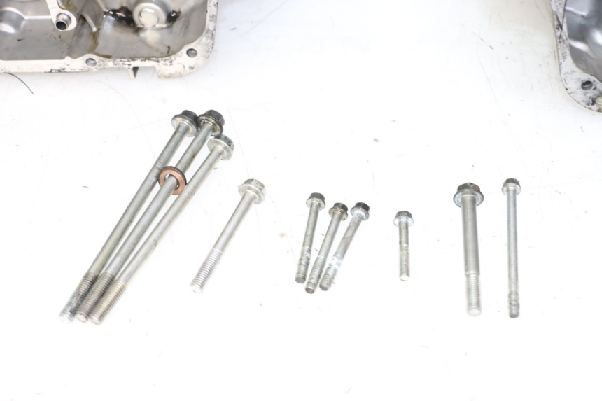 photo de CARTER BAS MOTEUR HONDA NTV DEAUVILLE 650 (2001 - 2006) - Aperçu profil