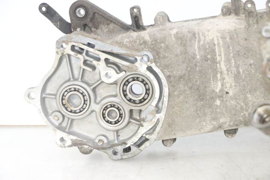 photo de CARTER BAS MOTEUR SYM ORBIT 2 4T 50 (2008 - 2017) - Vue rapprochée