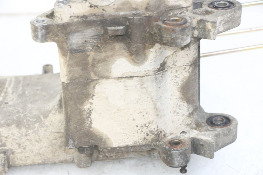 photo de CARTER BAS MOTEUR SYM ORBIT 2 4T 50 (2008 - 2017) - Angle alternatif