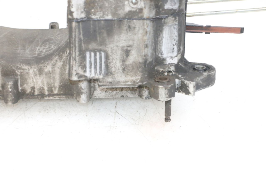 photo de CARTER BAS MOTEUR SYM ORBIT III 3 4T 50 (2018 - 2021) - Gros plan technique