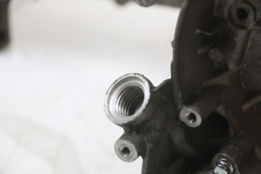 photo de CARTER BAS MOTEUR PEUGEOT BELVILLE 125 (2017 - 2021) - Autre angle de vue