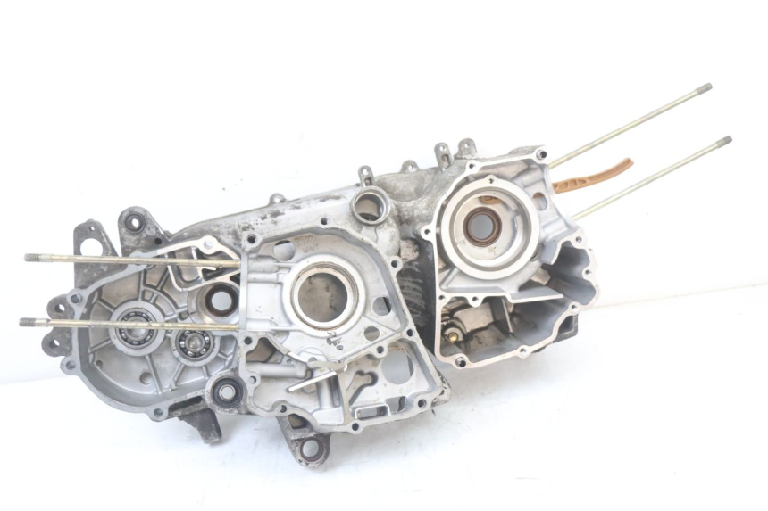 photo de CARTER BAS MOTEUR PEUGEOT DJANGO 125 (2014 - 2017) - Points de fixation