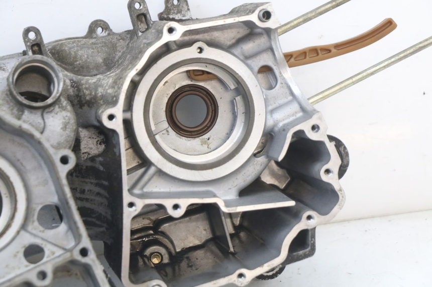 photo de CARTER BAS MOTEUR PEUGEOT DJANGO 125 (2014 - 2017) - Pièce contrôlée