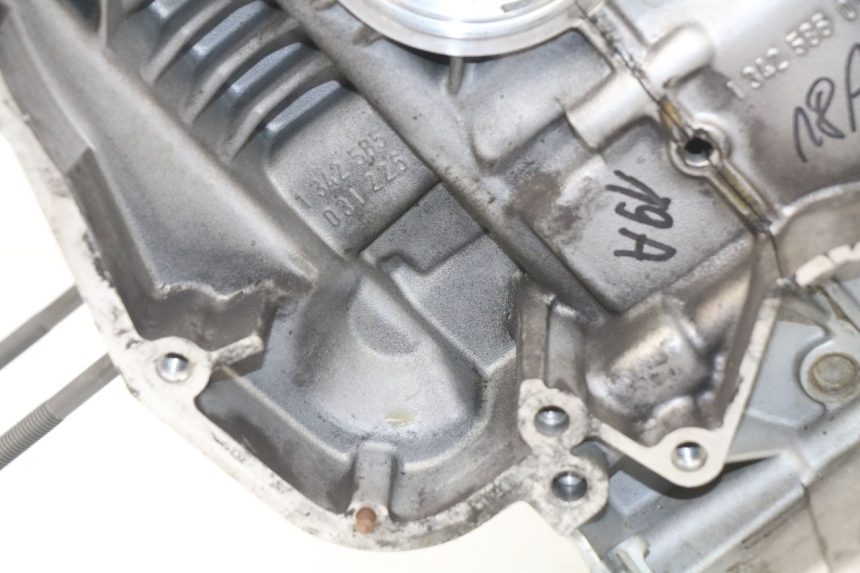 photo de CARTER BAS MOTEUR BMW R GS 1150 (1999 - 2004) - Points de fixation