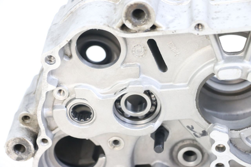 photo de CARTER BAS MOTEUR APOLLO RFZ 140 - Vue d’ensemble