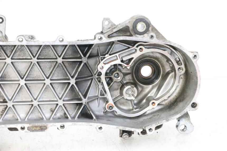 photo de CARTER BAS MOTEUR GILERA RUNNER LC 50 (1997 - 1998) - Vue d’ensemble