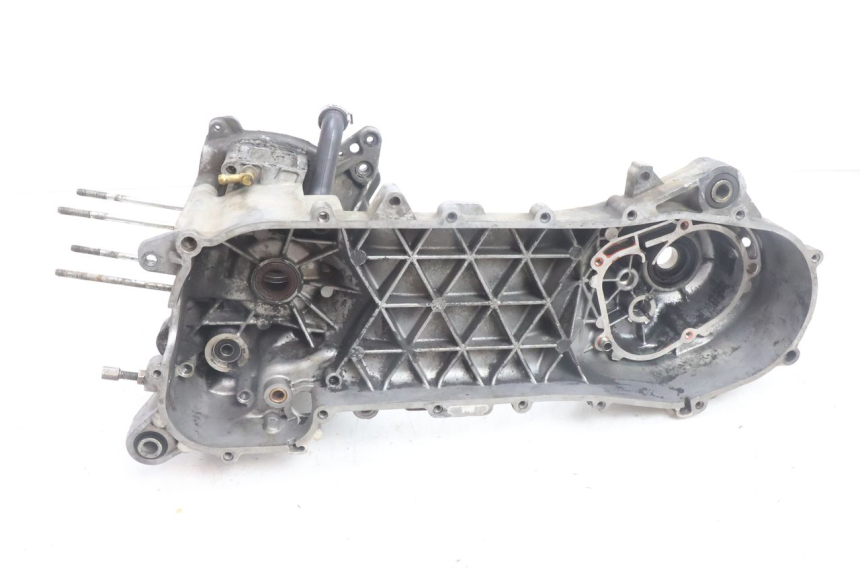 photo de CARTER BAS MOTEUR GILERA RUNNER SP 50 (2002 - 2004) - Points de fixation