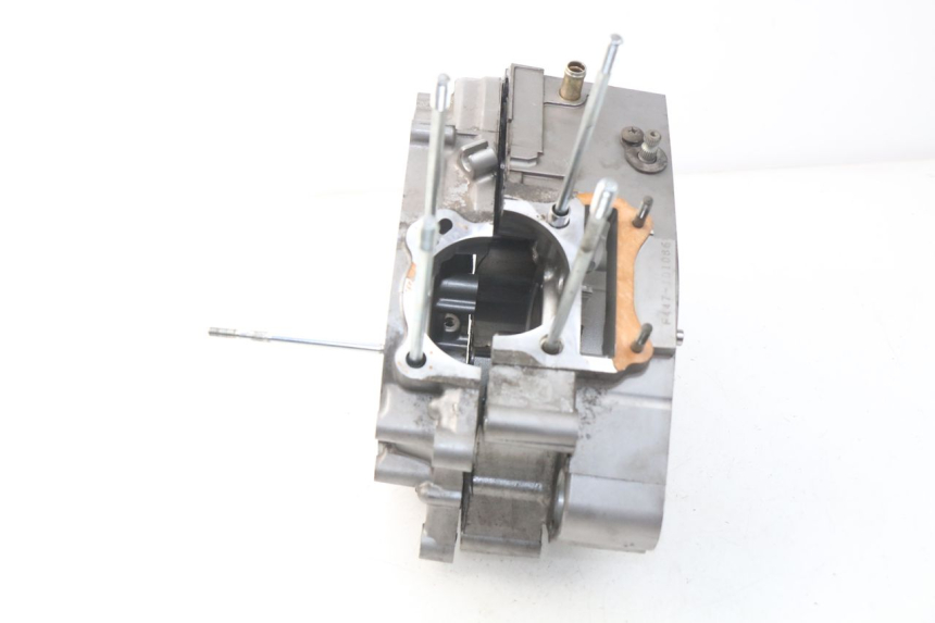 photo de CARTER BAS MOTEUR SUZUKI RV VAN VAN 125 (2003 - 2008) - Marquages et références