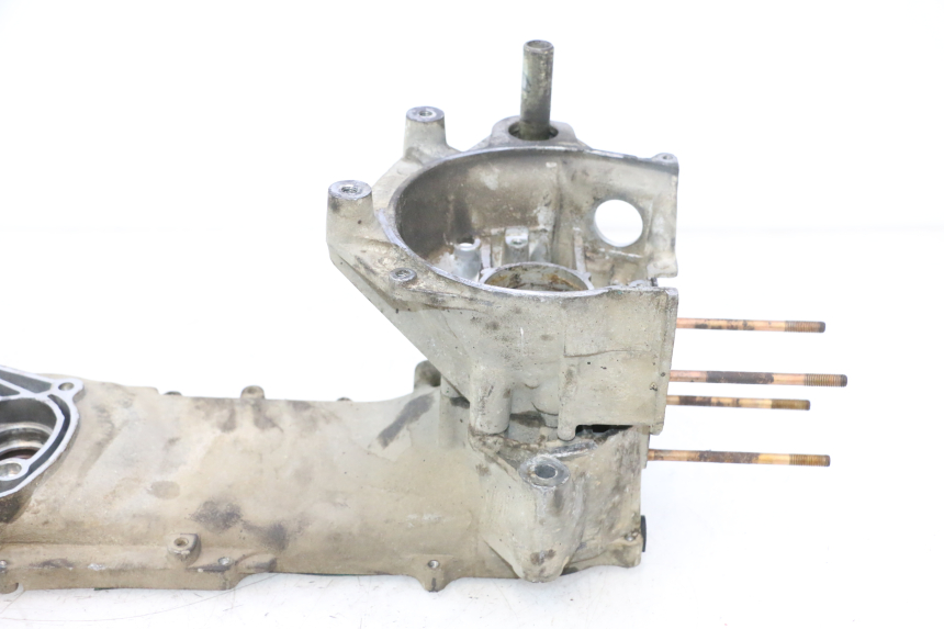 photo de CARTER BAS MOTEUR KEEWAY RY6 2T 50 (2011 - 2019) - Détails caractéristiques