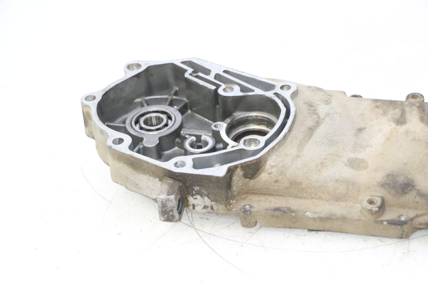 photo de CARTER BAS MOTEUR KEEWAY RY6 2T 50 (2011 - 2019) - Zoom composants