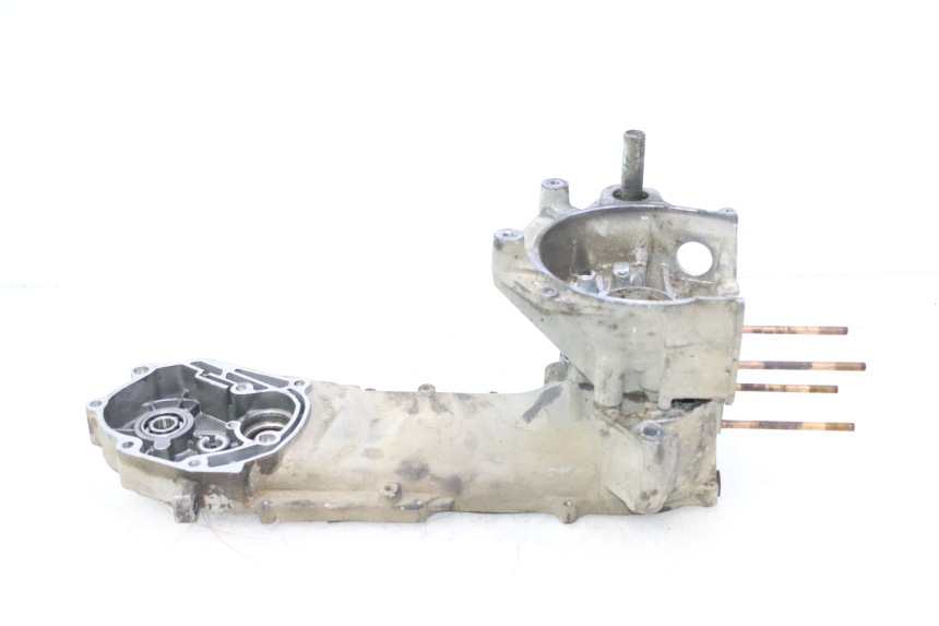 photo de CARTER BAS MOTEUR KEEWAY RY6 2T 50 (2011 - 2019) - Vue rapprochée