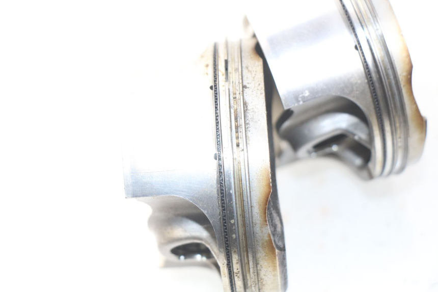 photo de CARTER BAS MOTEUR BMW S RR ABS S1000RR 1000 (2009 - 2011) - Vue rapprochée